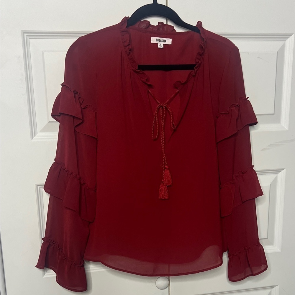 BB Dakota Burgundy Ruffle Blouse M